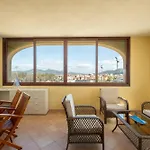 Elegante Appartamento Vista Mare