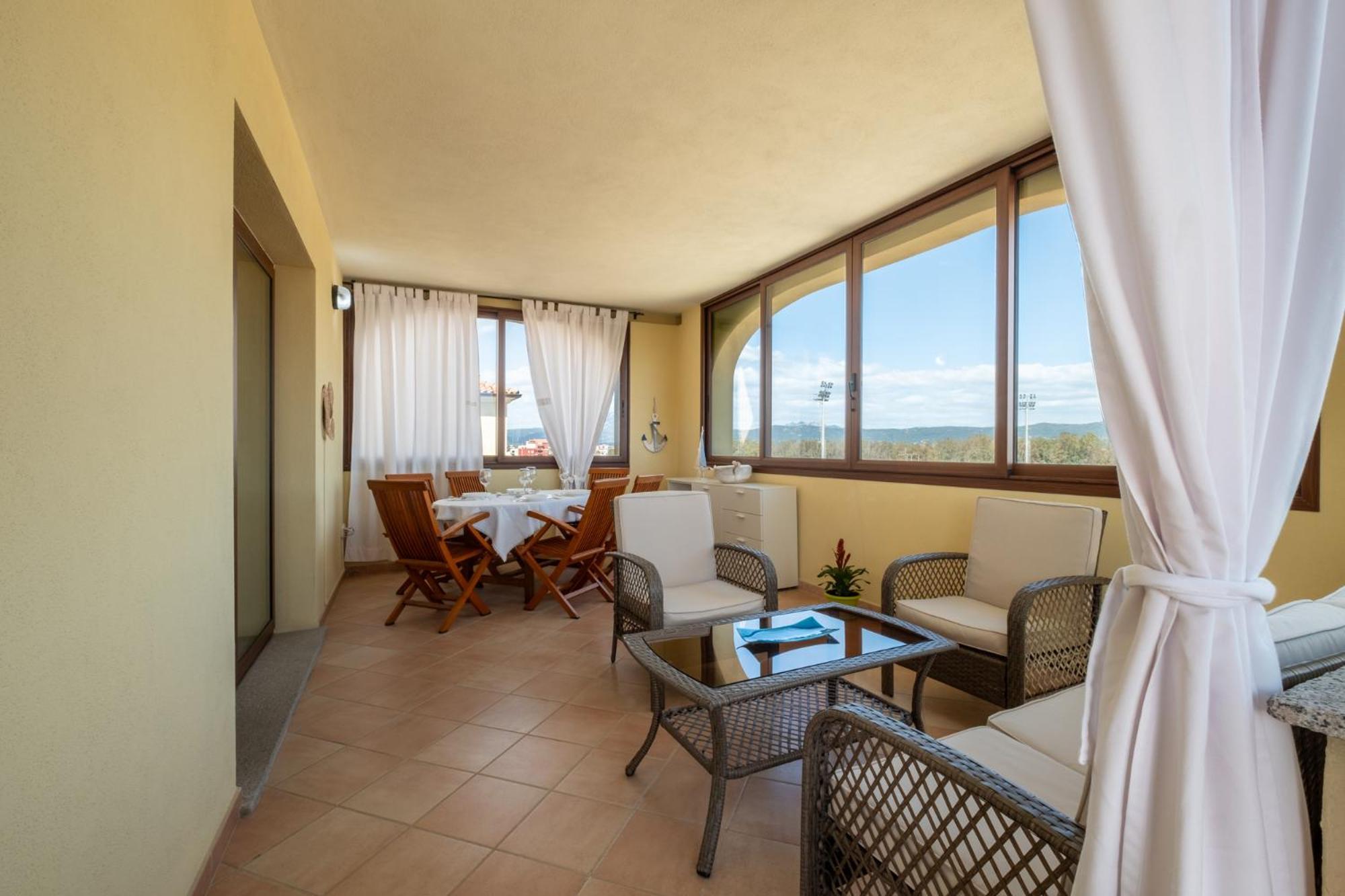 Elegante Vista Mare Apartment *